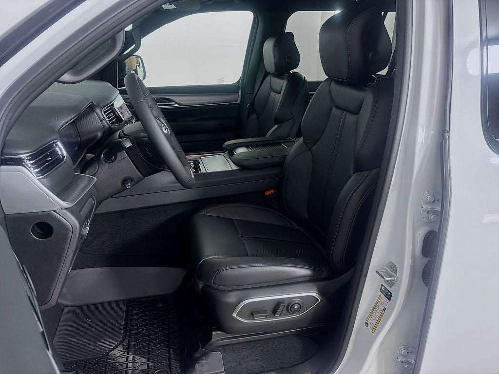 2026 Jeep Grand Wagoneer Upland