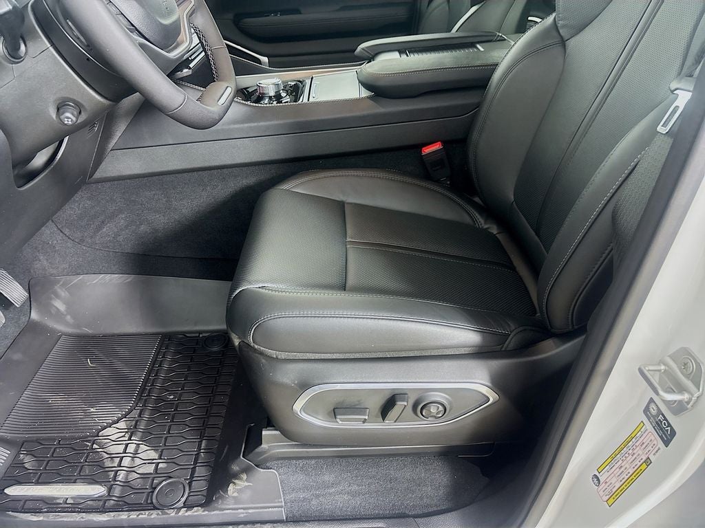 2026 Jeep Grand Wagoneer Upland