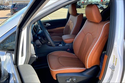 2026 Chrysler Pacifica Pinnacle