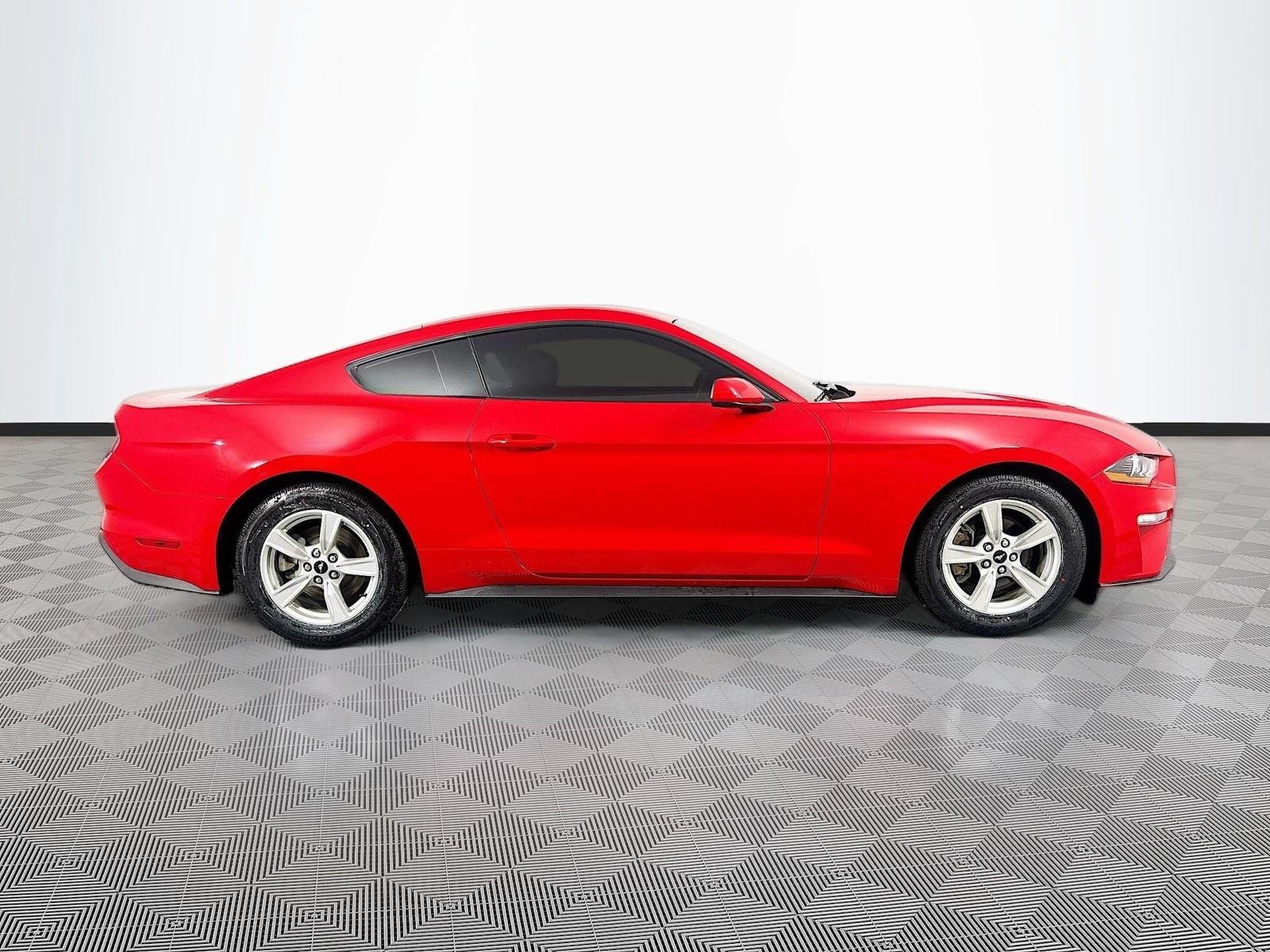 2020 Ford Mustang EcoBoost