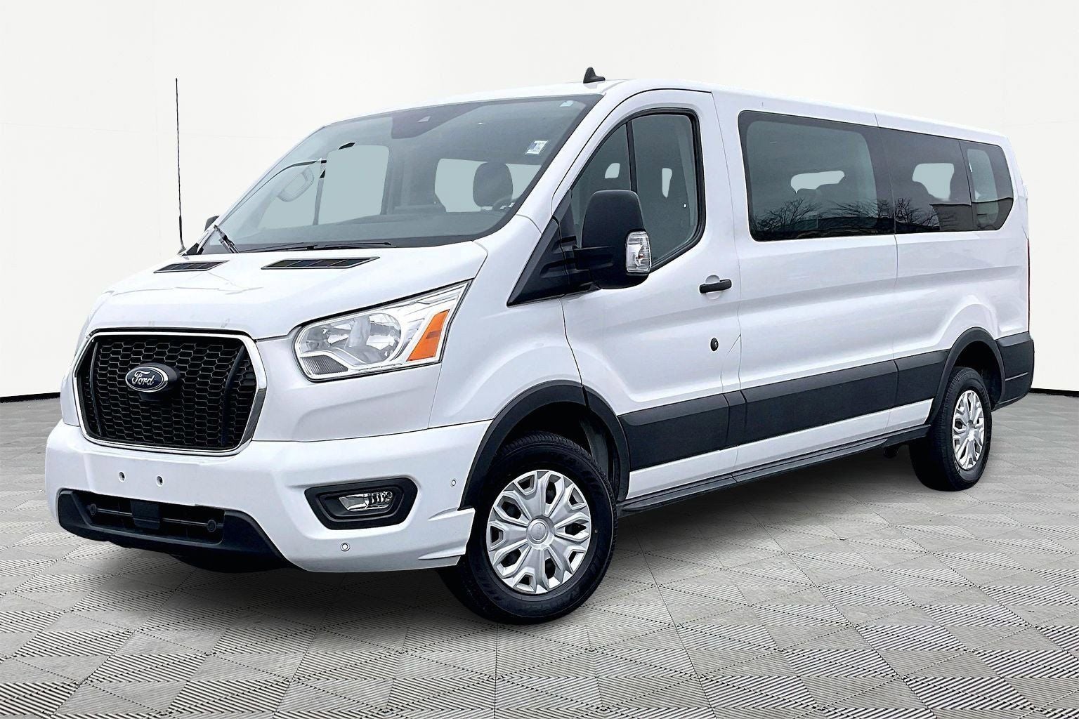 2022 Ford Transit-350 XLT