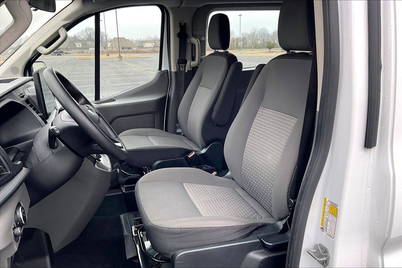 2022 Ford Transit-350 XLT