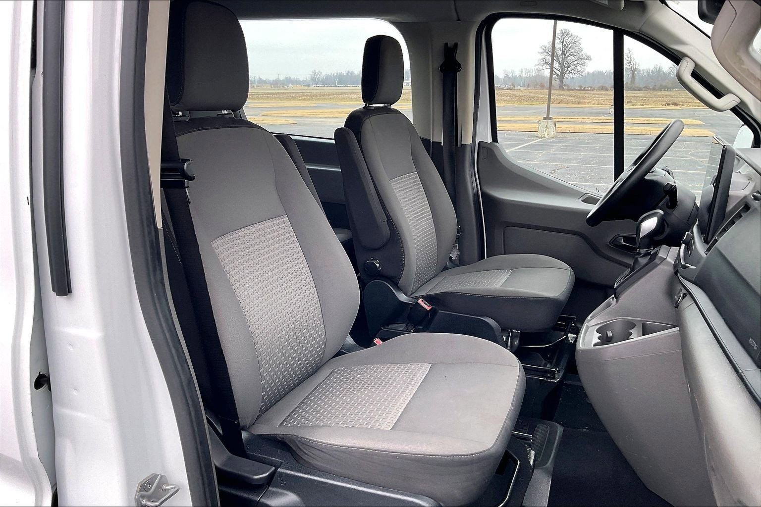 2022 Ford Transit-350 XLT