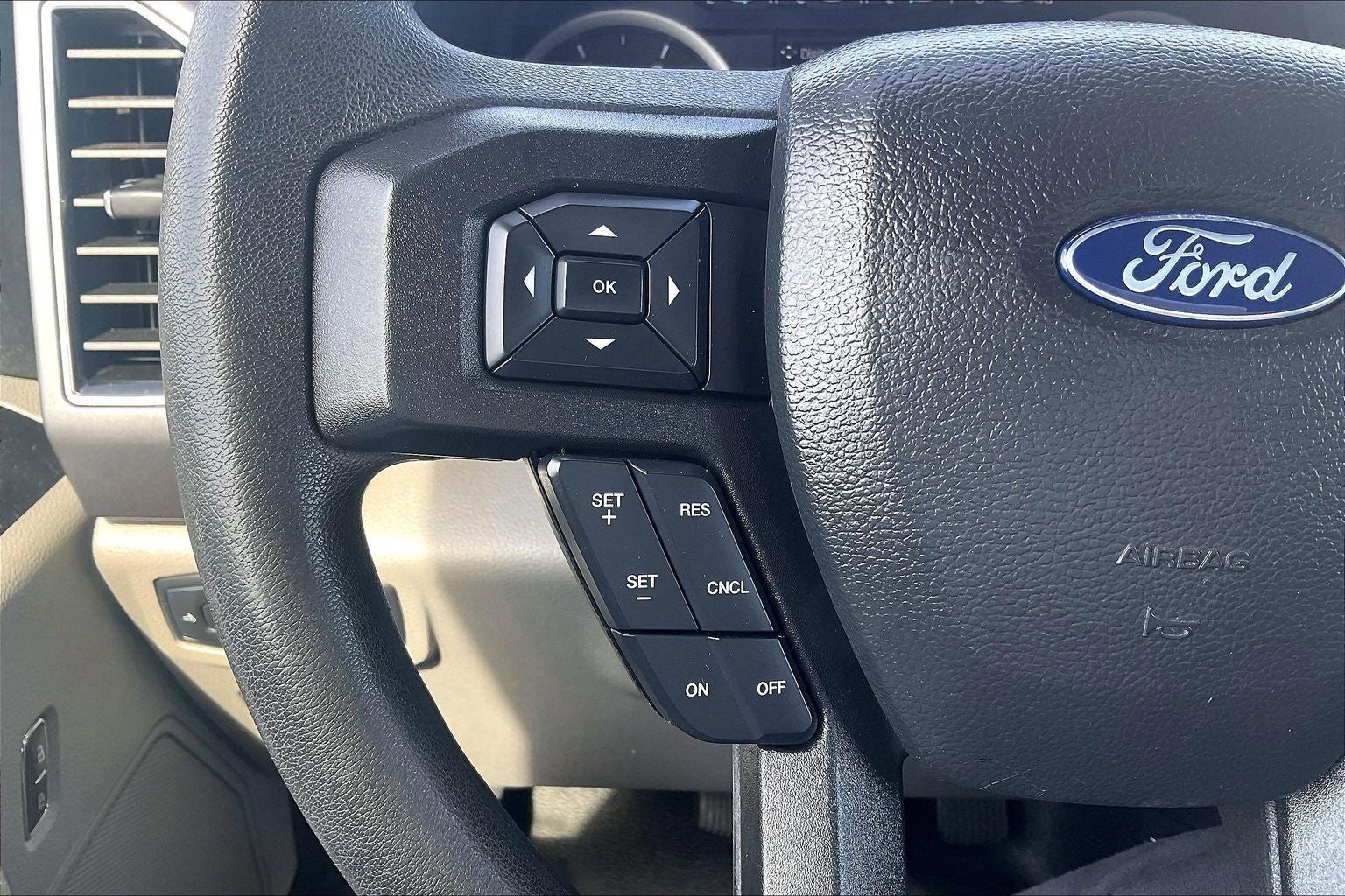 2022 Ford F-350SD XLT DRW