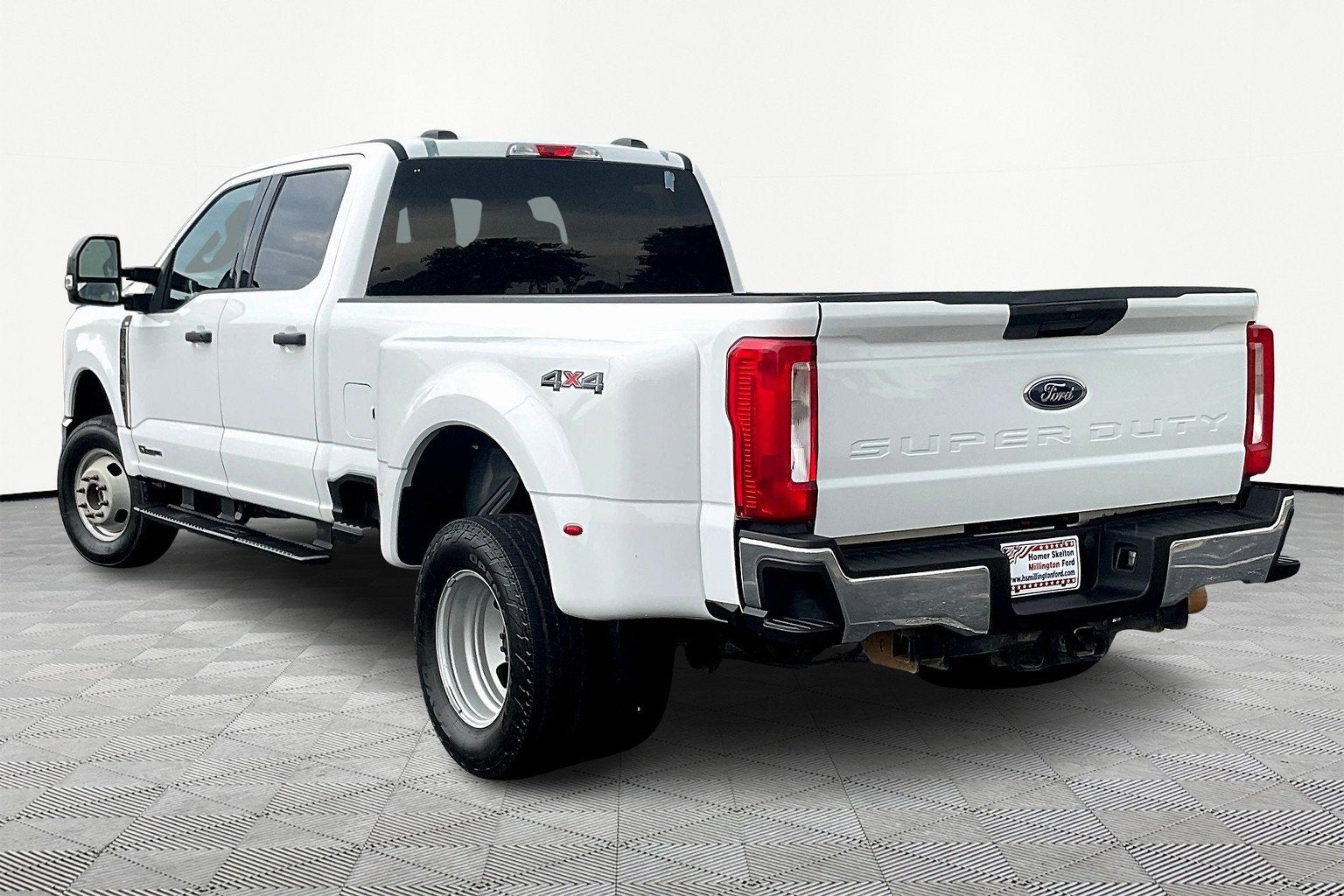 2024 Ford F-350SD XLT DRW