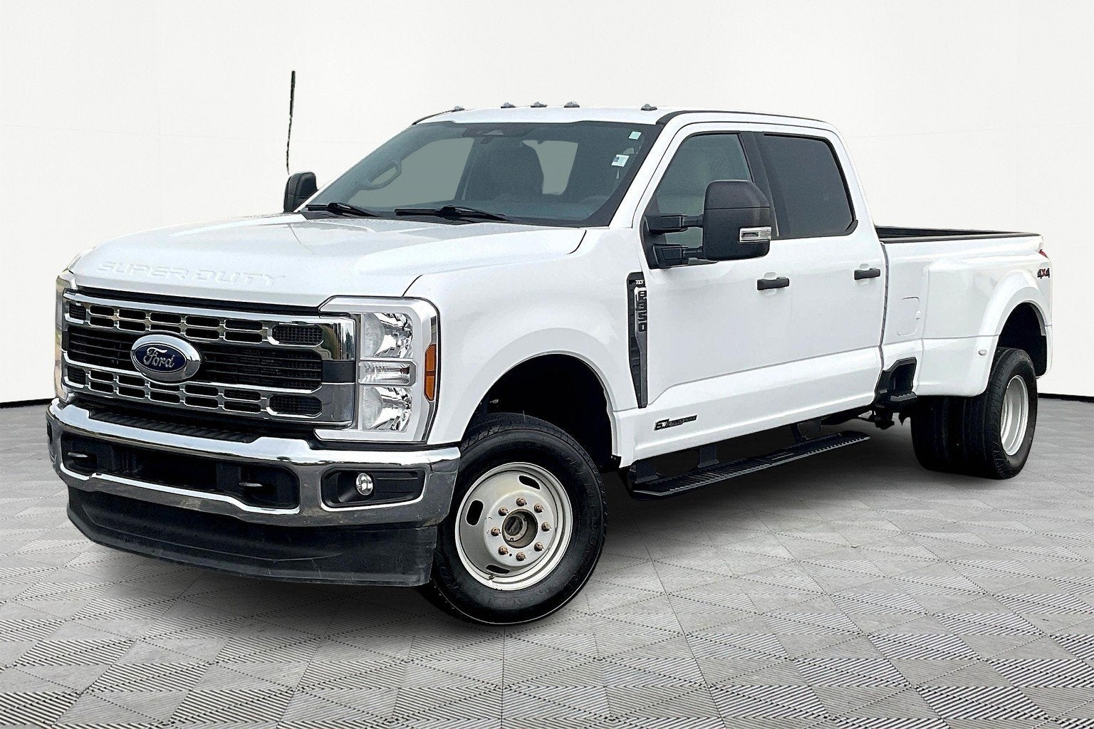 2024 Ford F-350SD XLT DRW