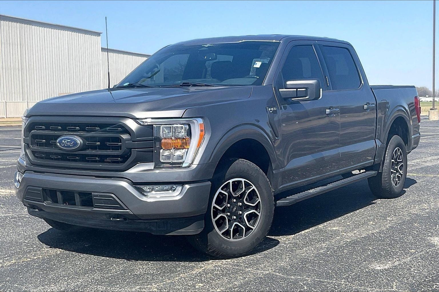 2023 Ford F-150 XLT
