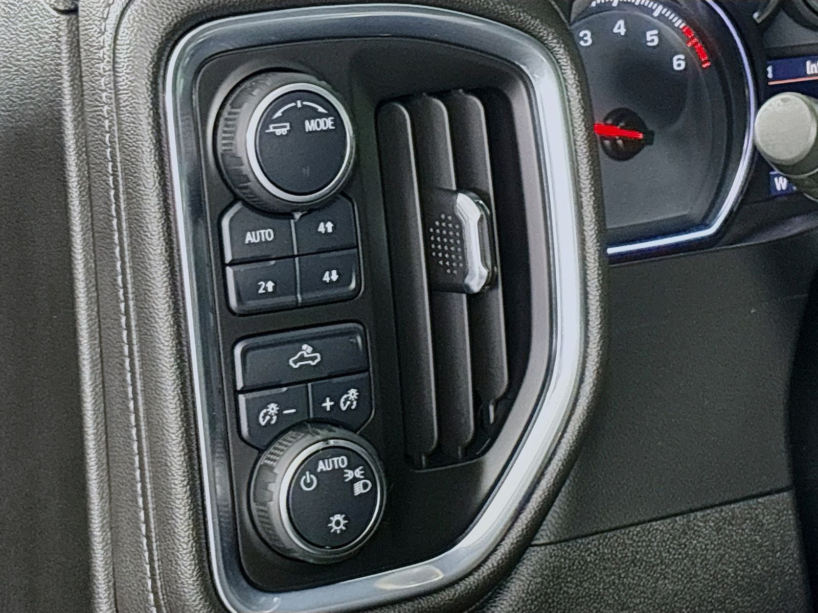 2021 Chevrolet Silverado 1500 LT LT1