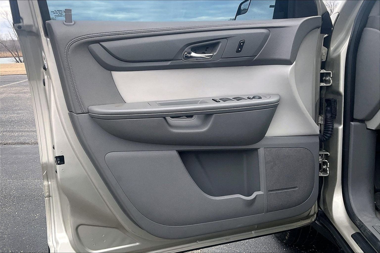 2013 GMC Acadia SLE-2