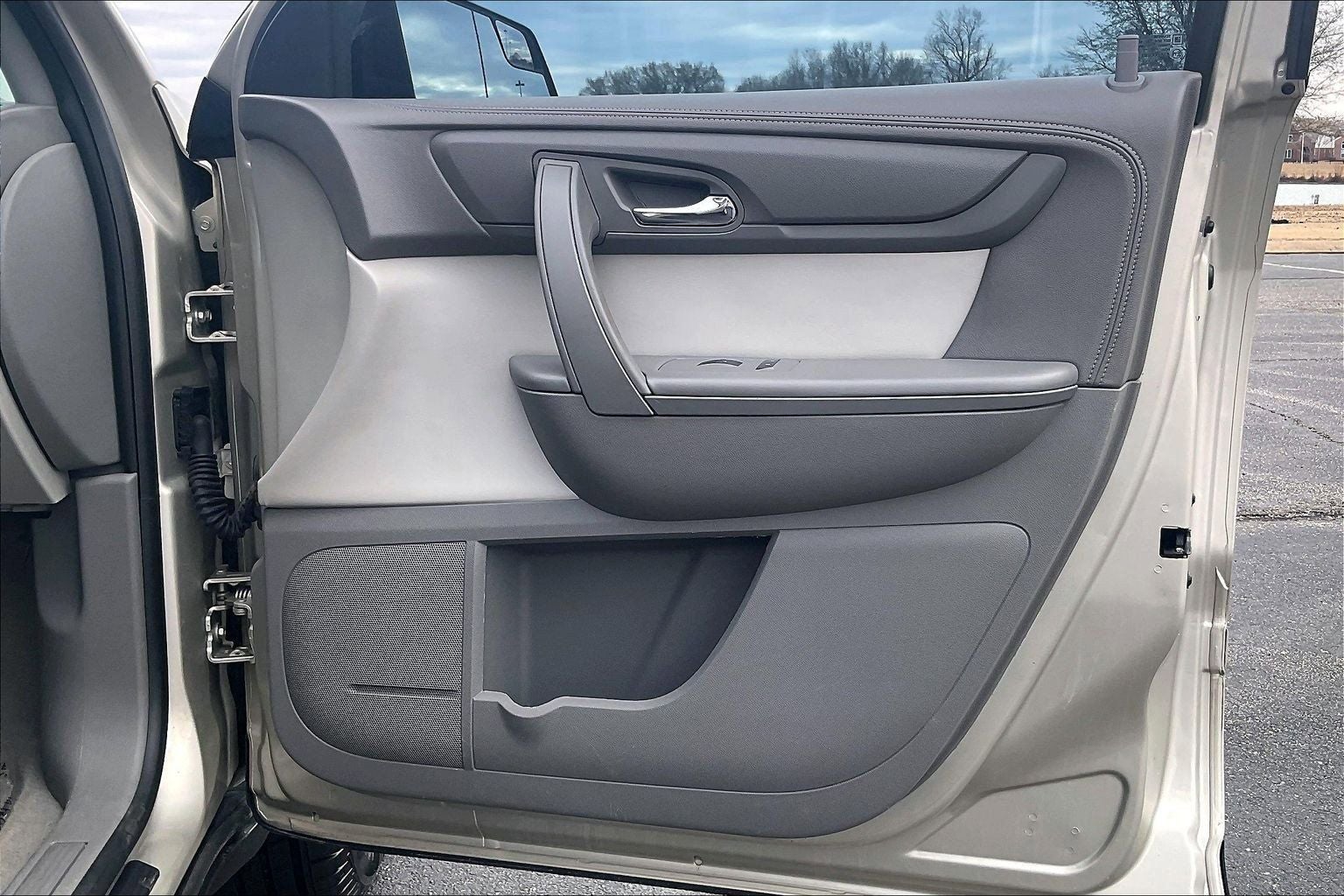 2013 GMC Acadia SLE-2