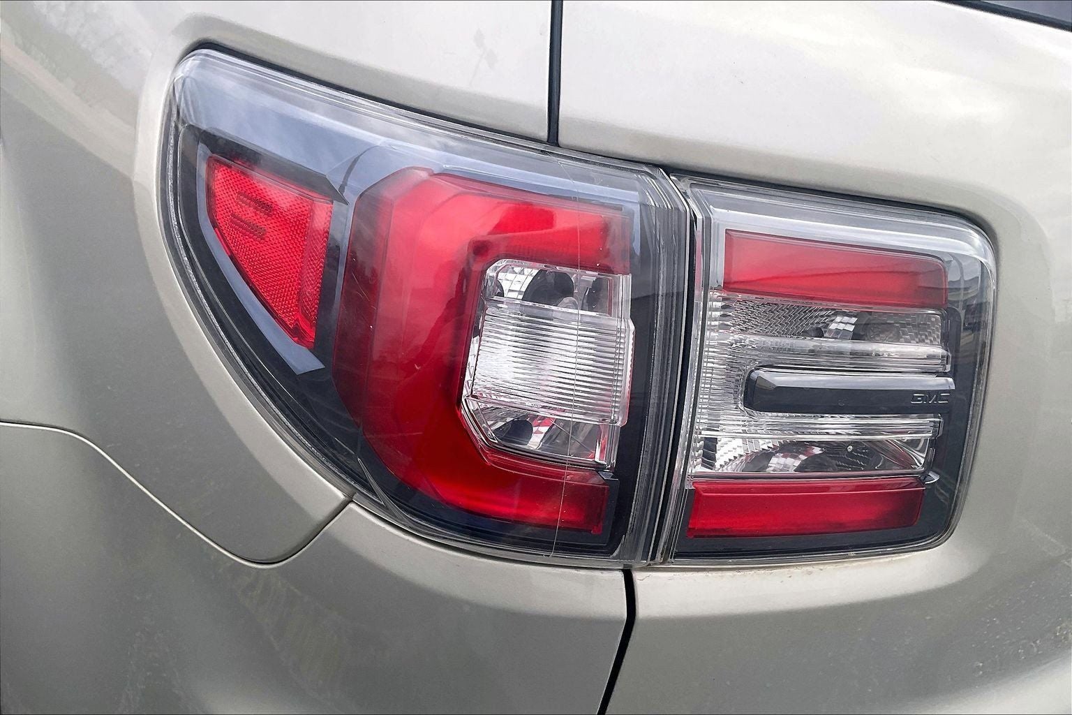 2013 GMC Acadia SLE-2