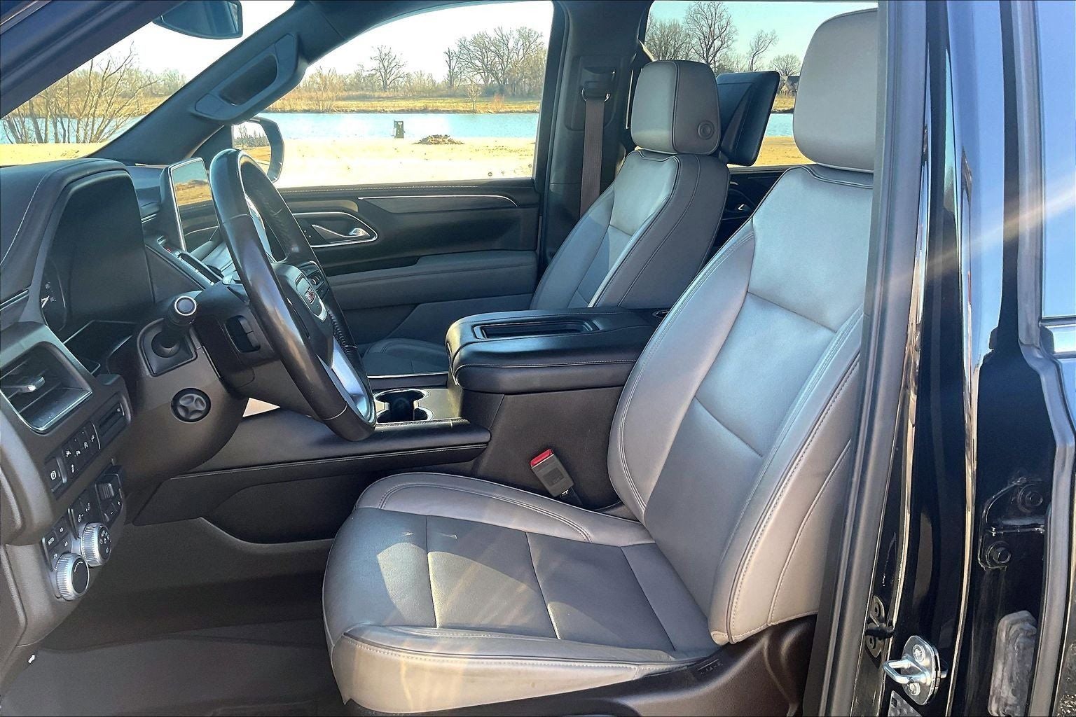 2021 GMC Yukon XL SLT