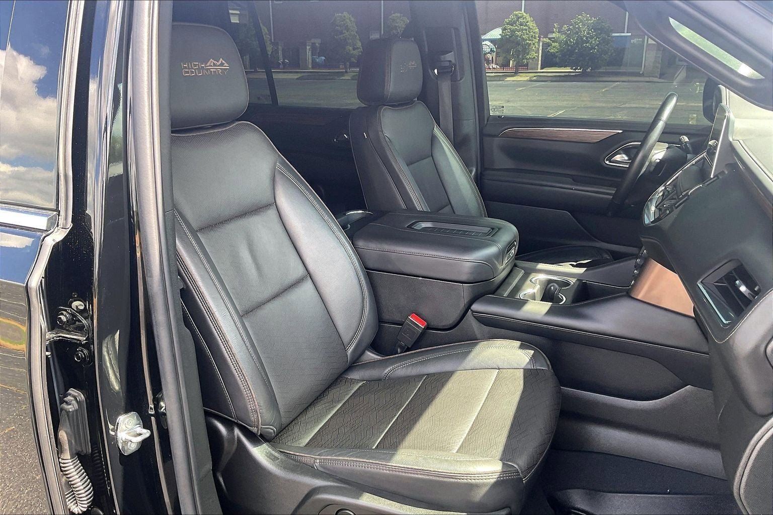 2022 Chevrolet Suburban High Country