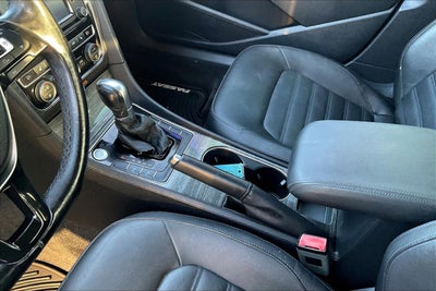 2017 Volkswagen Passat SEL Premium