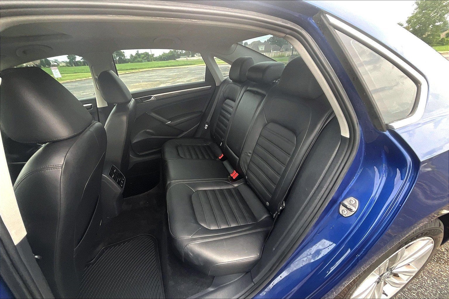 2017 Volkswagen Passat SEL Premium