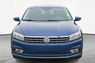 2017 Volkswagen Passat SEL Premium