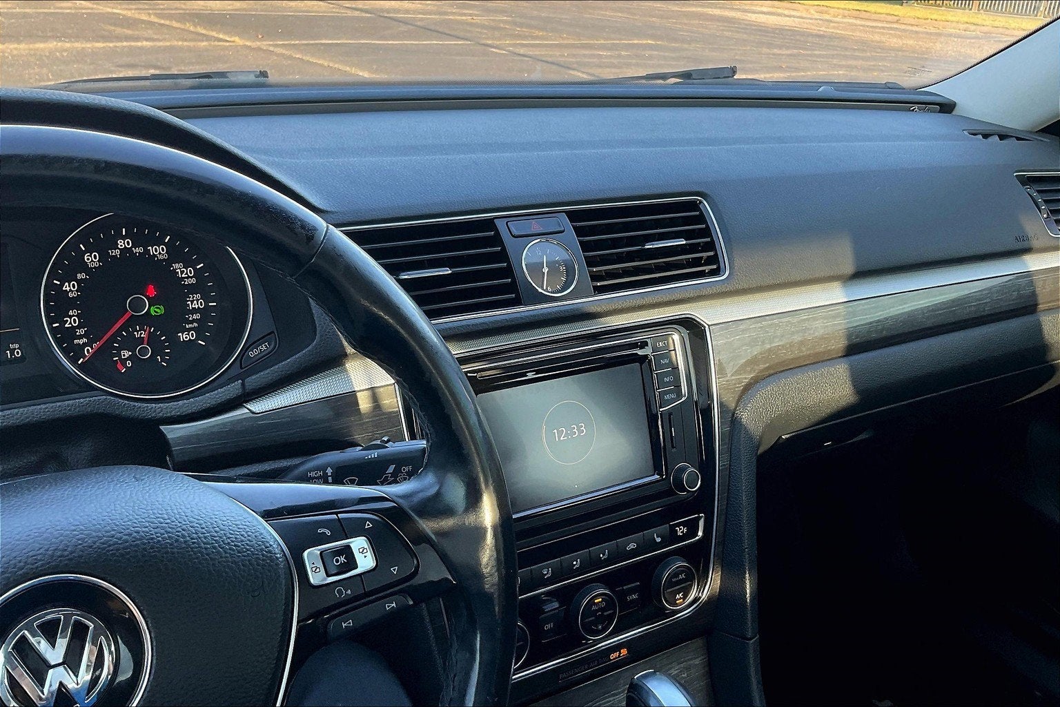 2017 Volkswagen Passat SEL Premium