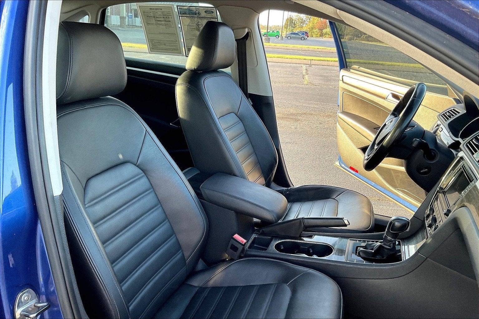 2017 Volkswagen Passat SEL Premium