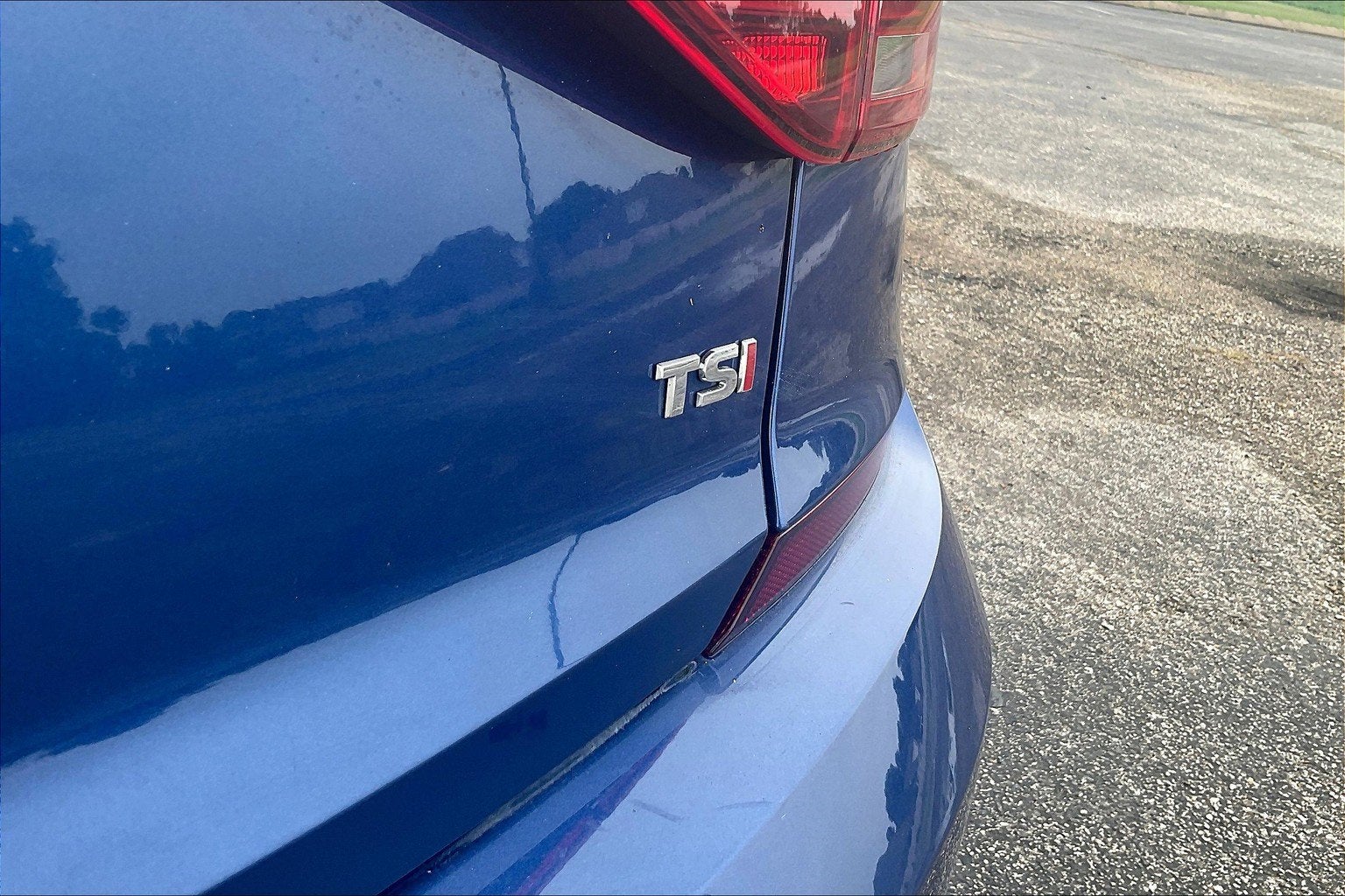 2017 Volkswagen Passat SEL Premium