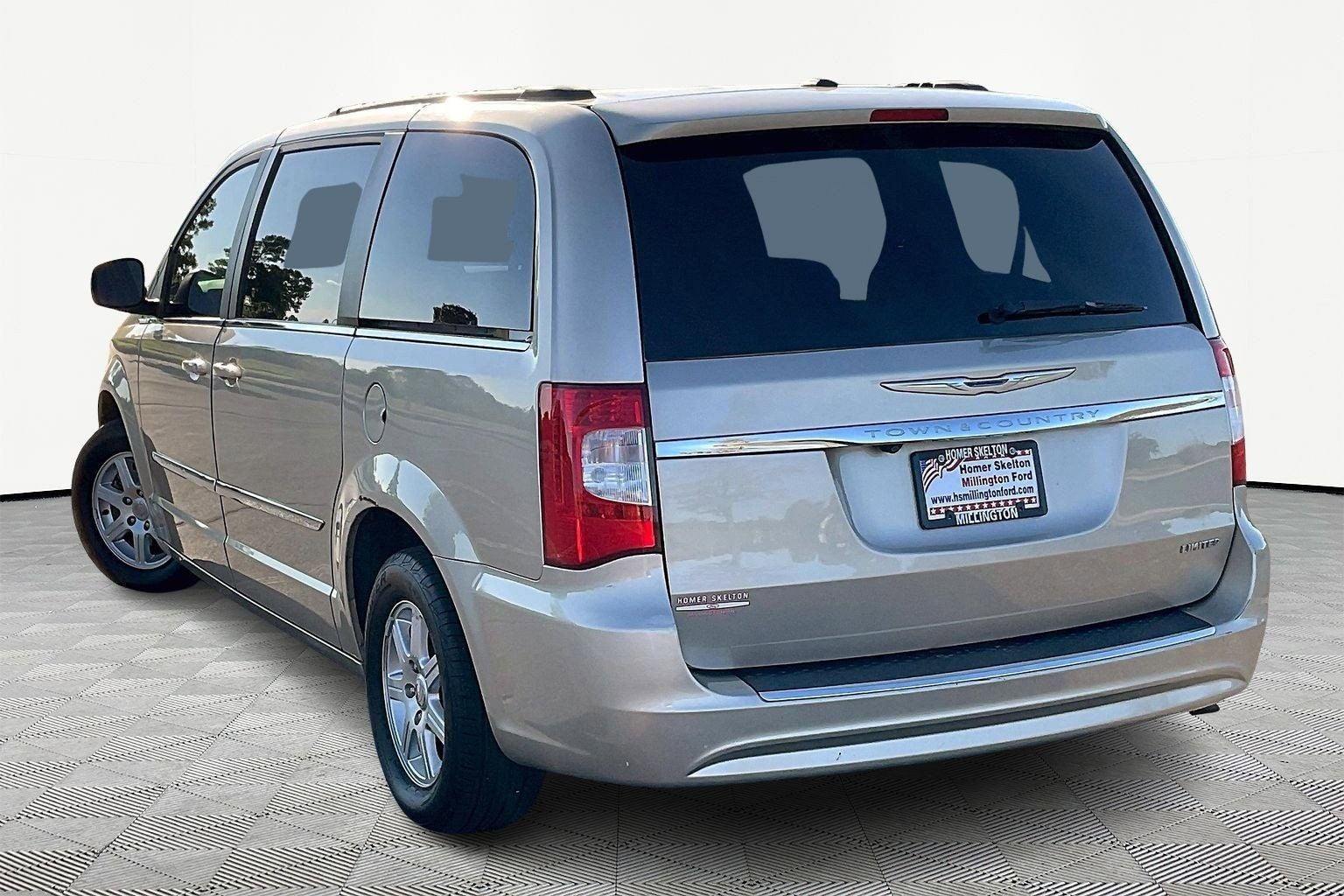 2012 Chrysler Town & Country Touring