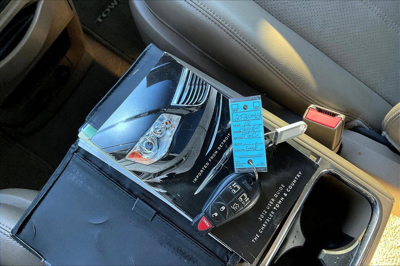 2012 Chrysler Town & Country Touring