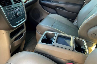 2012 Chrysler Town & Country Touring