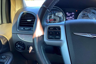 2012 Chrysler Town & Country Touring