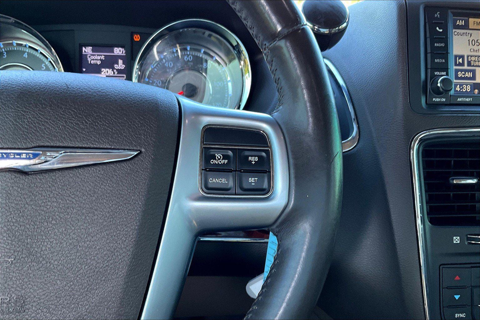 2012 Chrysler Town & Country Touring