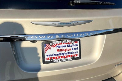 2012 Chrysler Town & Country Touring