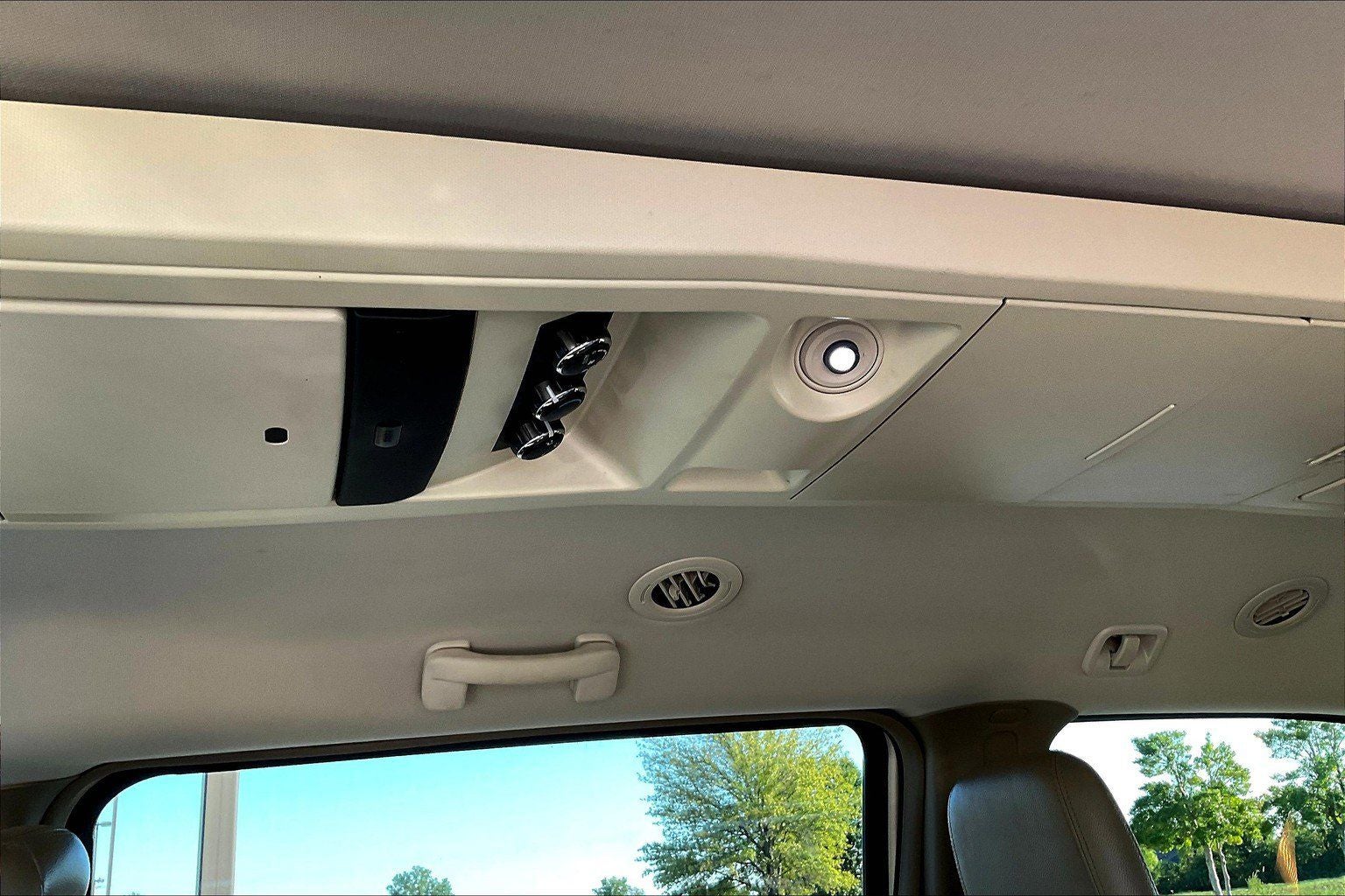 2012 Chrysler Town & Country Touring