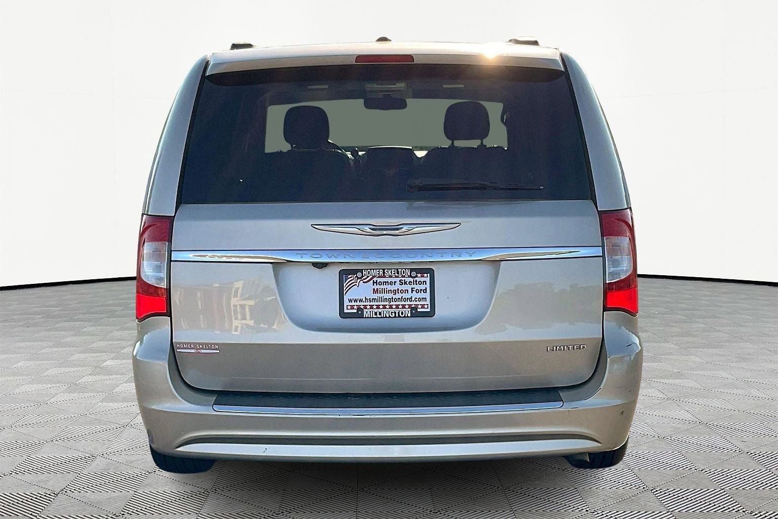 2012 Chrysler Town & Country Touring