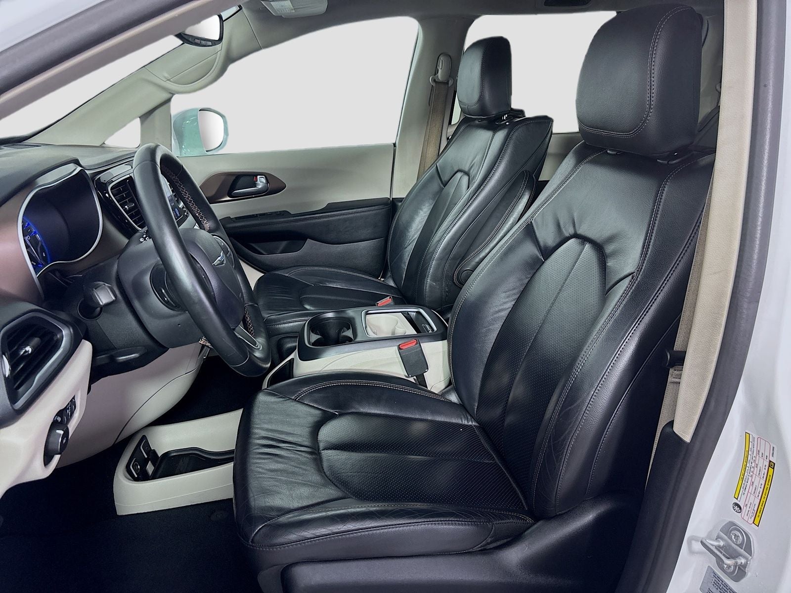 2017 Chrysler Pacifica Touring L Plus