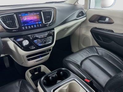 2017 Chrysler Pacifica Touring L Plus