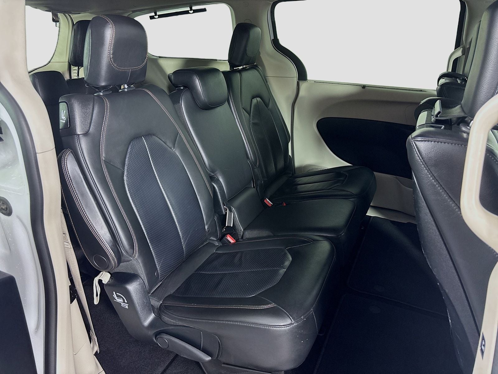 2017 Chrysler Pacifica Touring L Plus