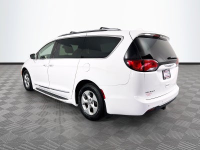 2017 Chrysler Pacifica Touring L Plus