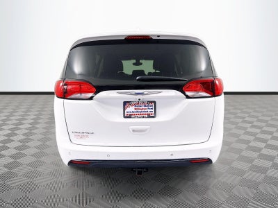 2017 Chrysler Pacifica Touring L Plus