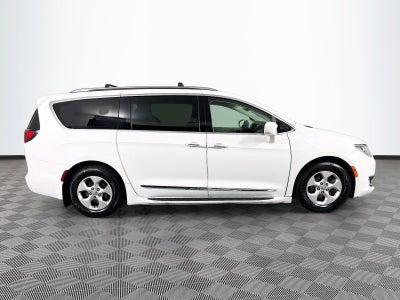 2017 Chrysler Pacifica Touring L Plus