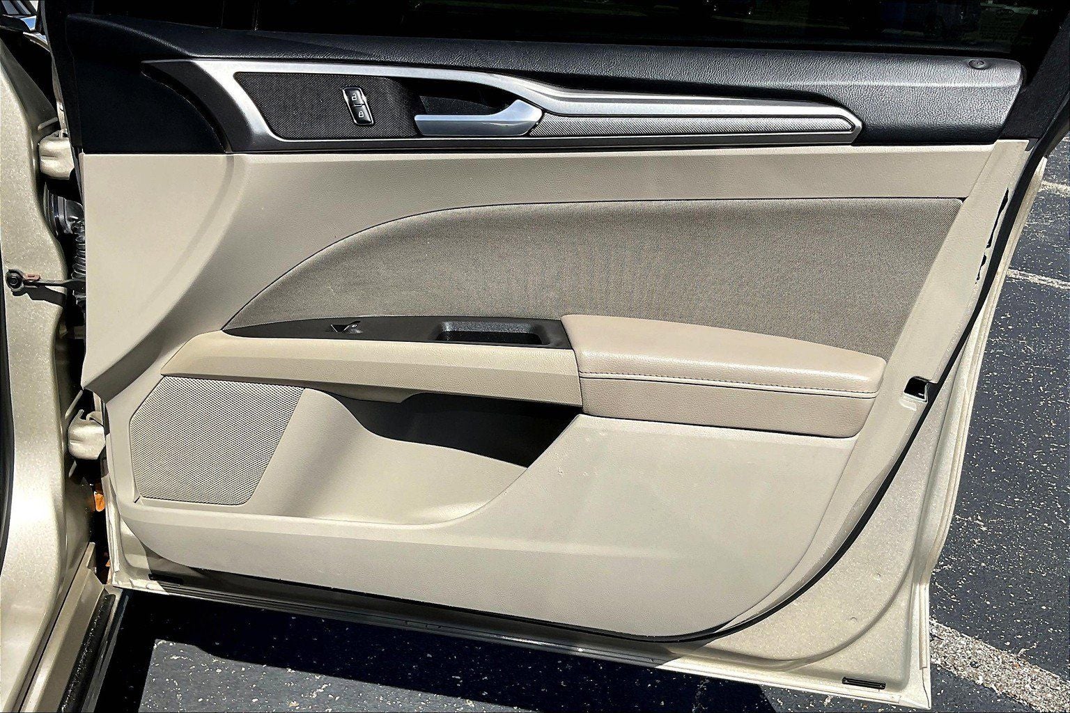 2019 Ford Fusion Hybrid SE