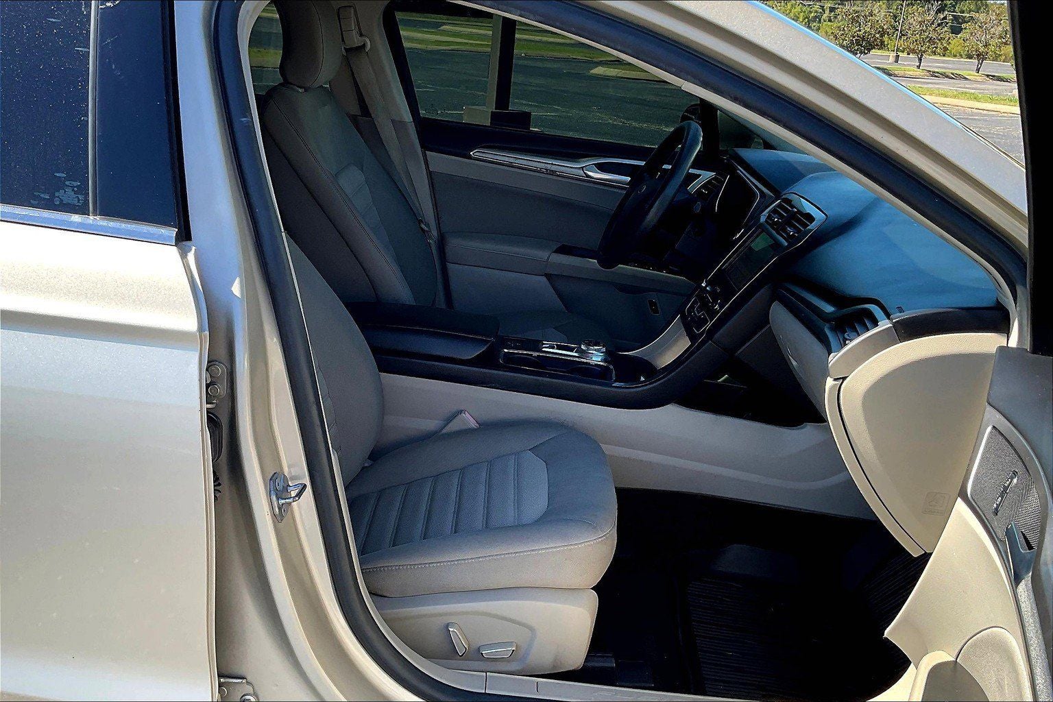 2019 Ford Fusion Hybrid SE