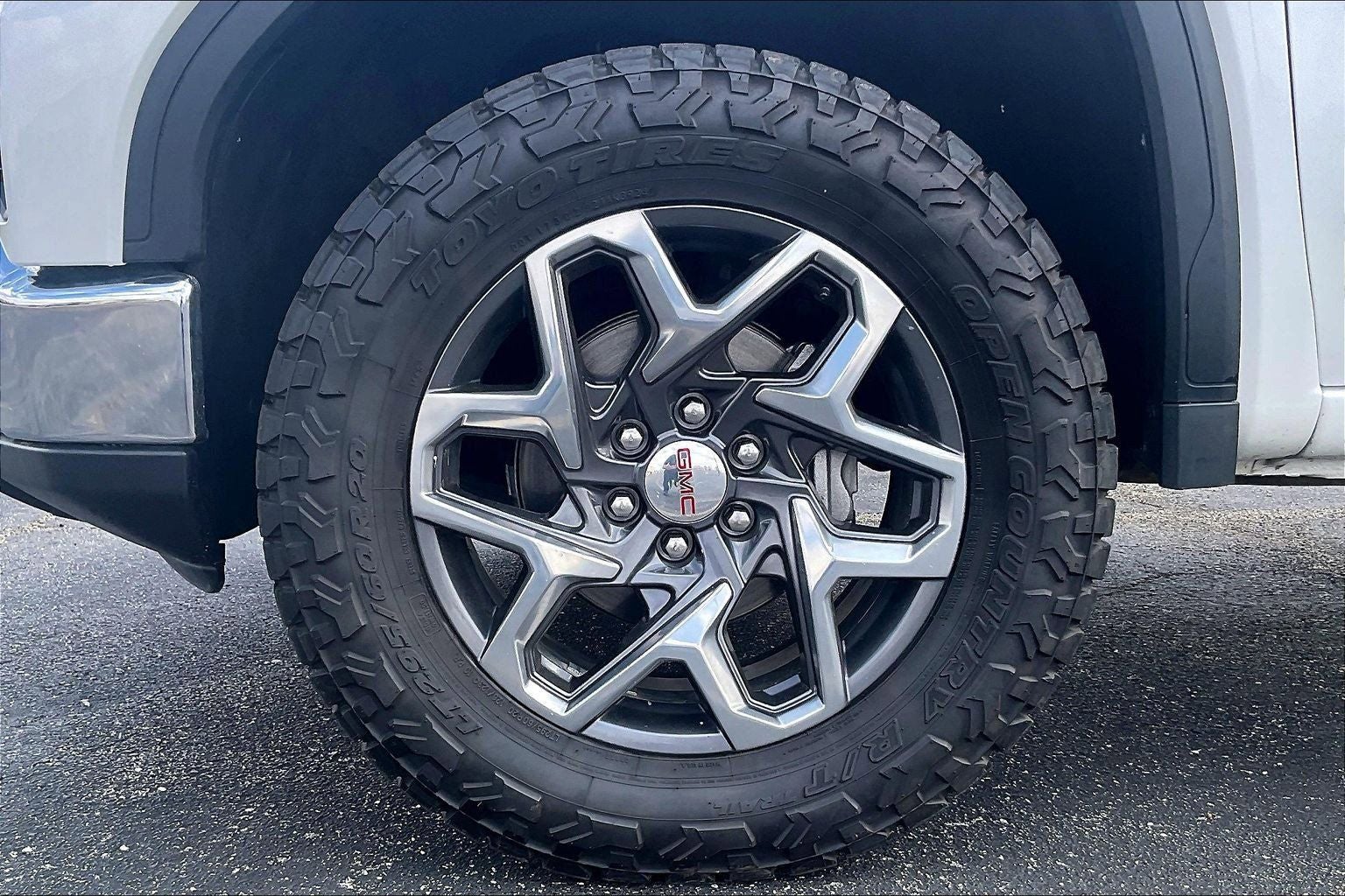 2024 GMC Sierra 1500 SLT