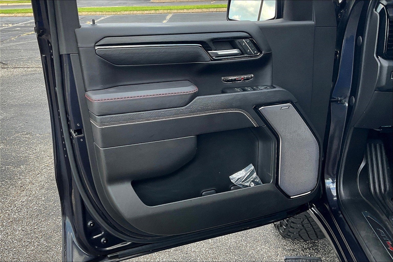 2023 GMC Sierra 1500 AT4X