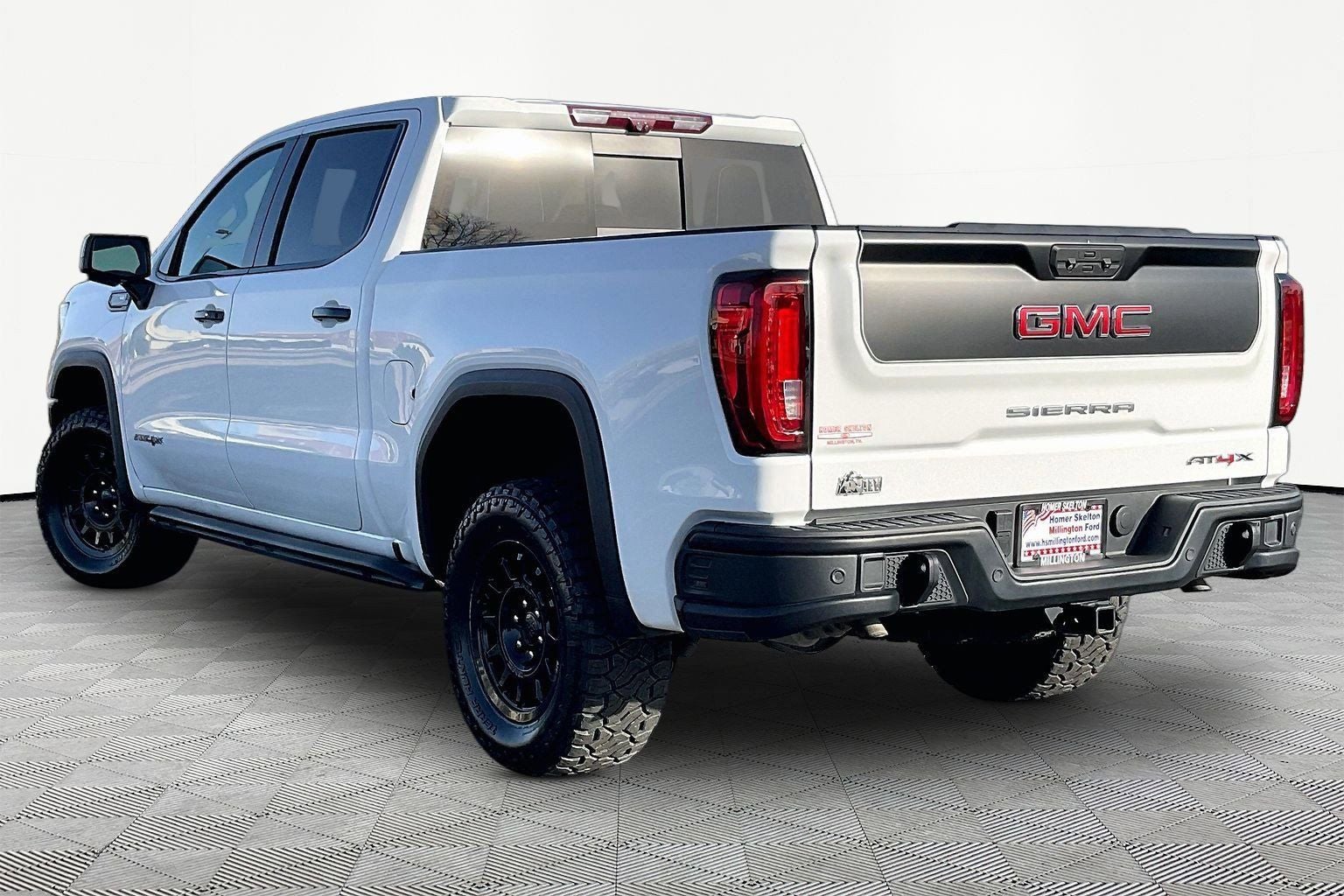 2023 GMC Sierra 1500 AT4X
