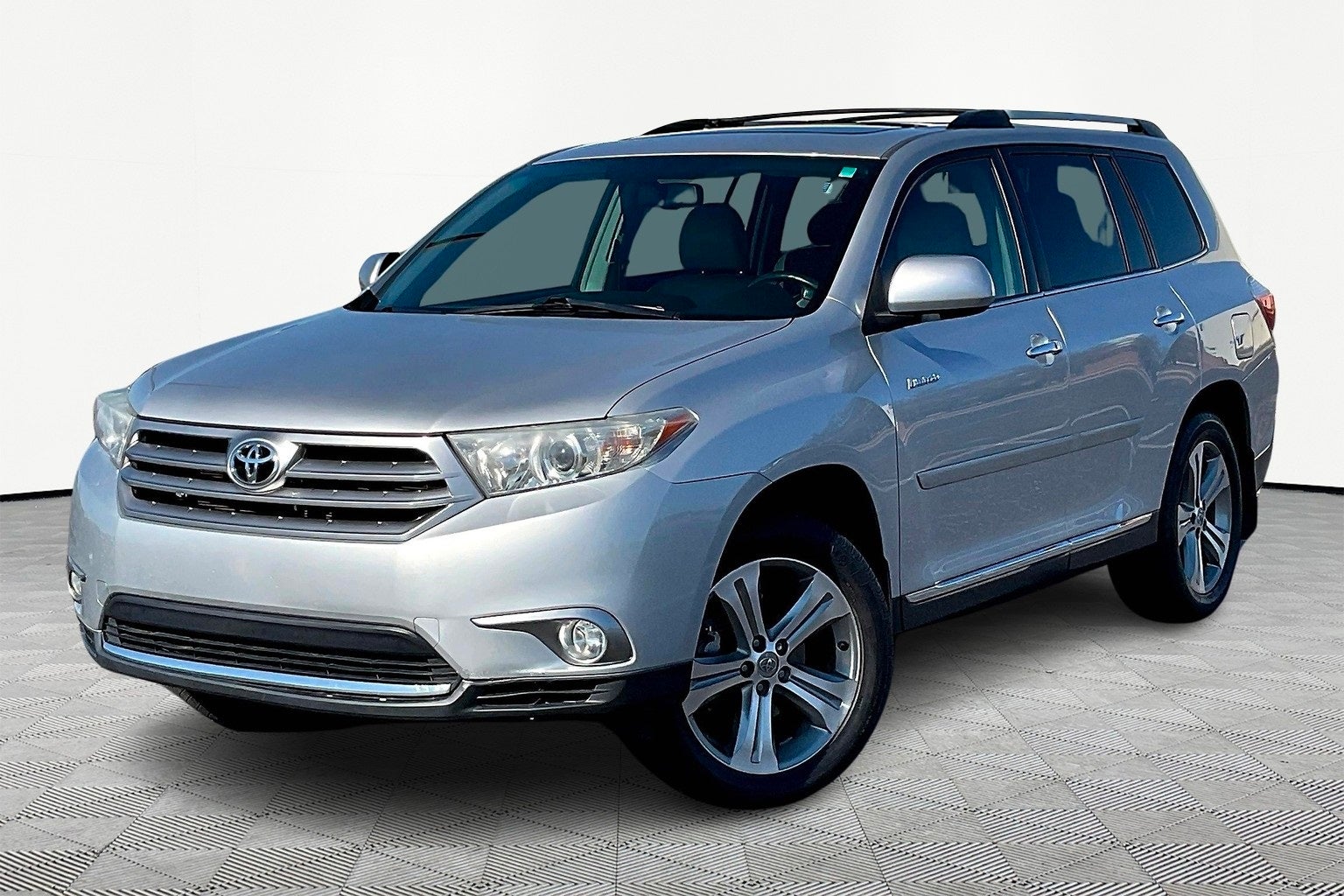 Used 2011 Toyota Highlander Limited with VIN 5TDYK3EH8BS031624 for sale in Millington, TN