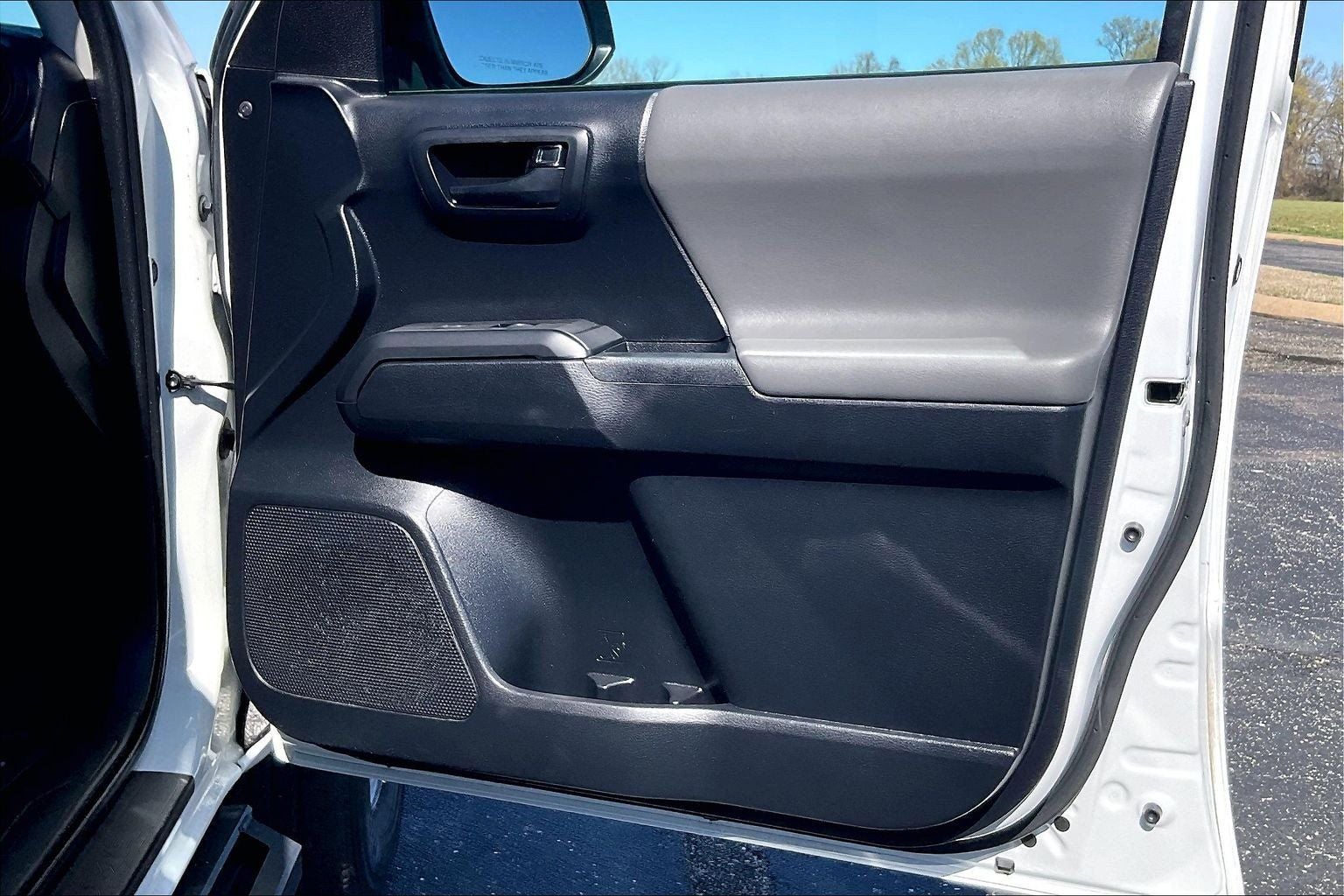 2019 Toyota Tacoma SR