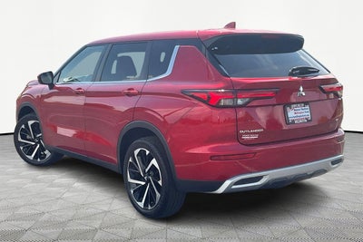 2022 Mitsubishi Outlander SE
