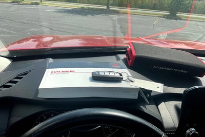 2022 Mitsubishi Outlander SE