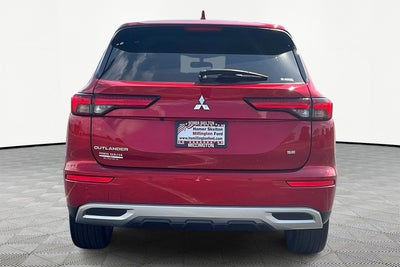 2022 Mitsubishi Outlander SE