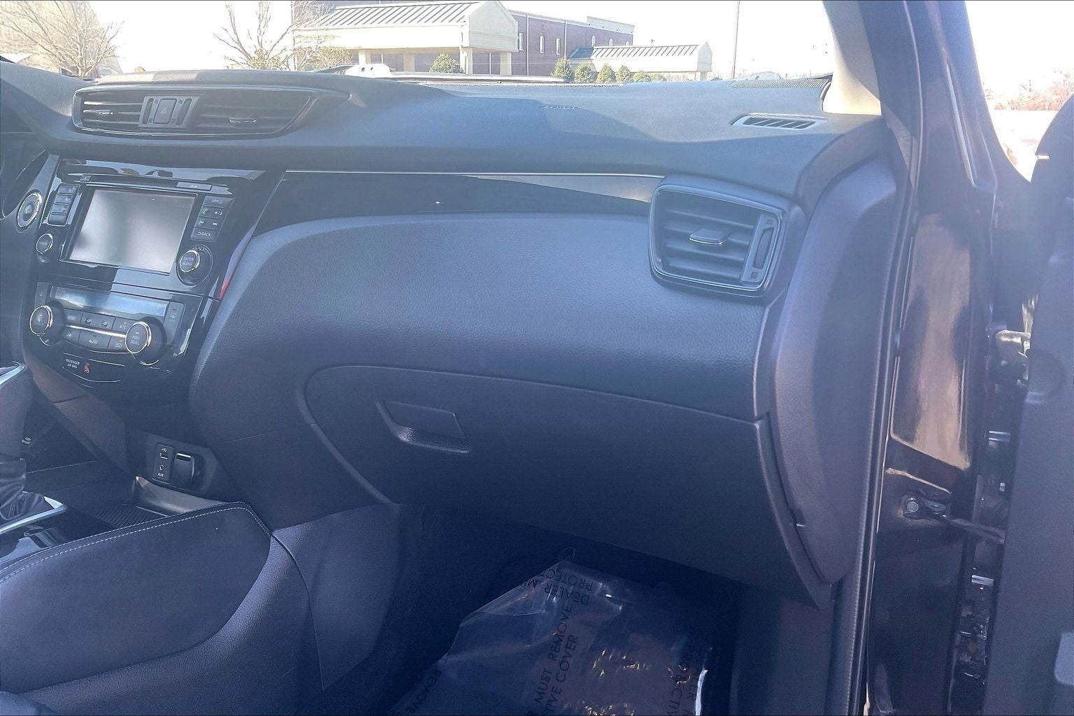 2017 Nissan Rogue Sport SL