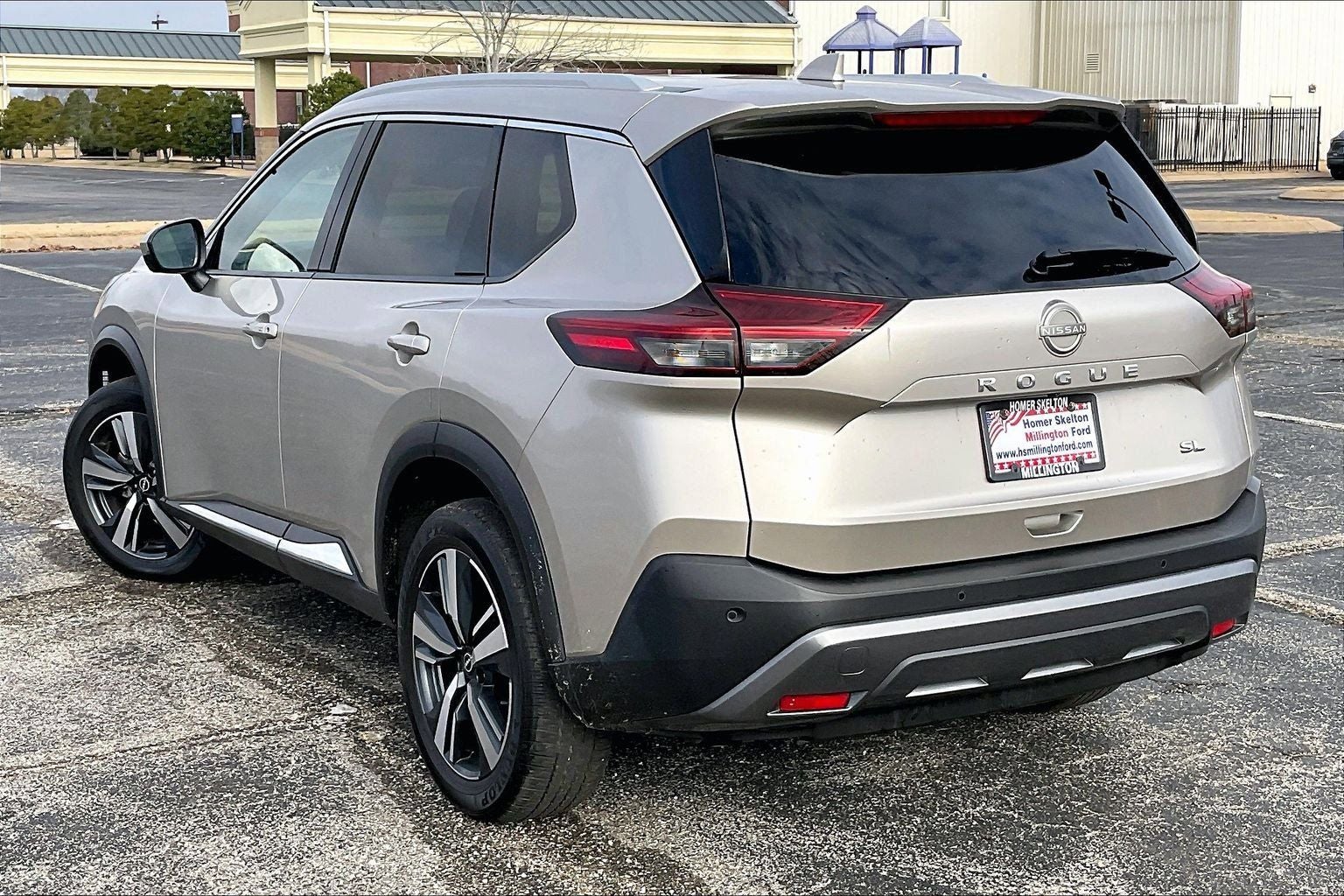 2023 Nissan Rogue SL