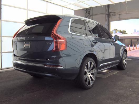 2024 Volvo XC90 B6 Plus Bright Theme